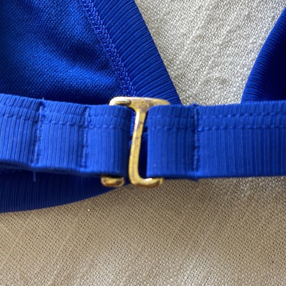 Swimsuit top - Picture 3 of 3